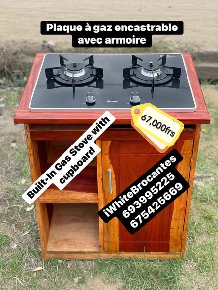 Plaques à gaz encastrables avec armoires
