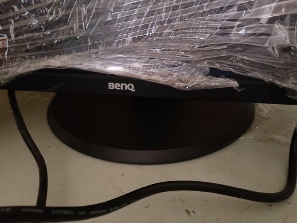 Moniteur 24 pouces (BenQ & Phillips)