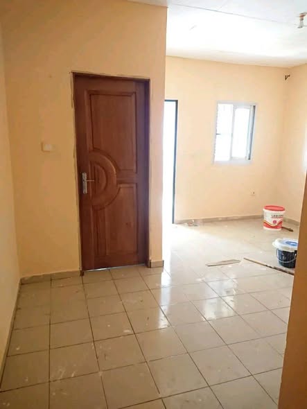 Studio moderne à louer à Nkoabang
