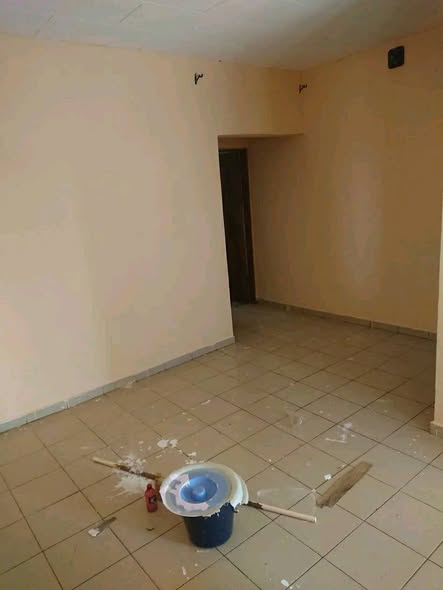 Studio moderne à louer à Nkoabang