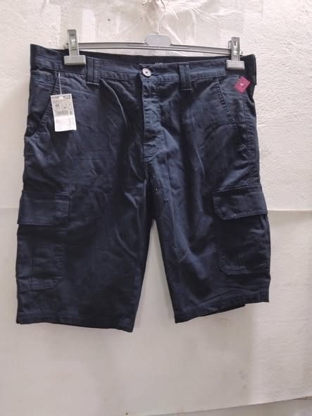 Très belles jeans homme