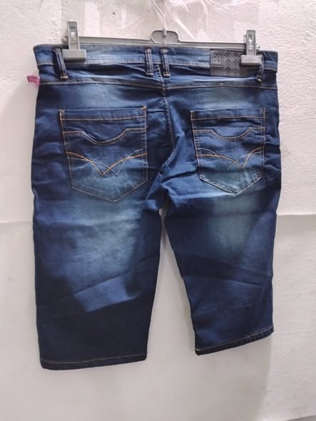 Très belles jeans homme