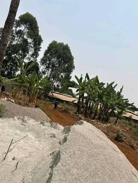 Terrain titré à vendre à Bafoussam