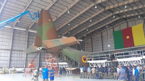 Inspection historique de l'armée de l'air camerounaise