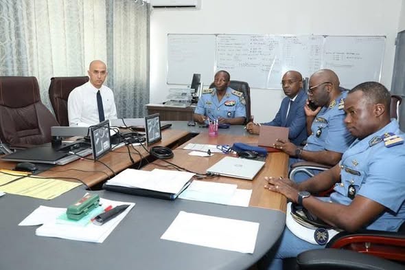 Inspection historique de l'armée de l'air camerounaise