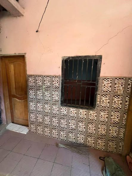 Chambre moderne derrière la gendarmerie