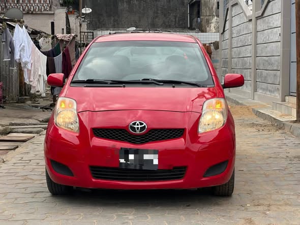 Toyota Yaris à vendre à Douala