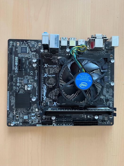 ASROCK B85M-HDS 8Go RAM i5-4460