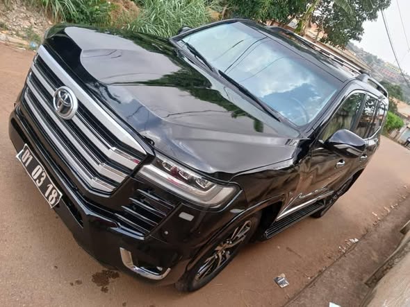 Toyota Land Cruiser V8 à vendre à Yaoundé