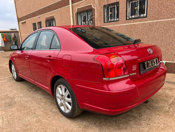 TOYOTA AVENSIS BERLINE OCCASION