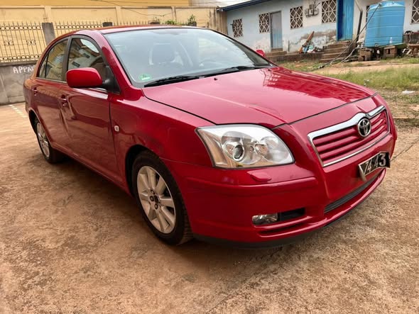 TOYOTA AVENSIS BERLINE OCCASION