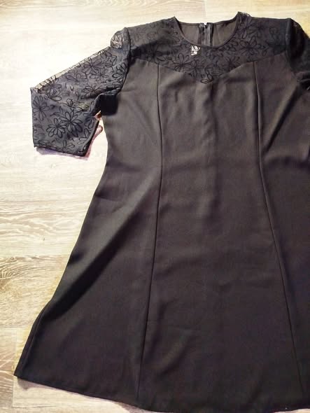 Belle robe tunique noir
