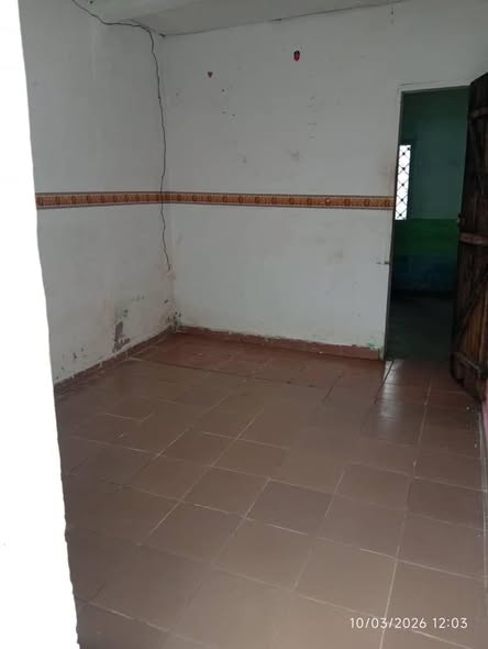 Studio moderne à louer à pk10 plateau