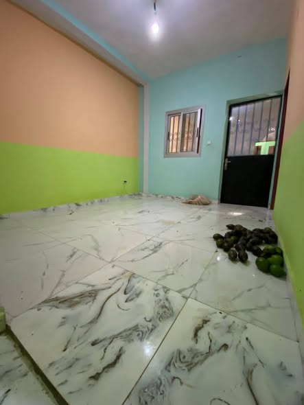 Studio moderne à louer à Yde_ngousso