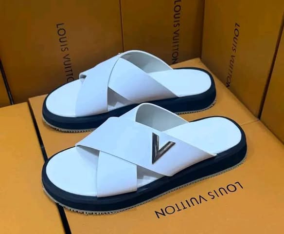 Sandales à vendre