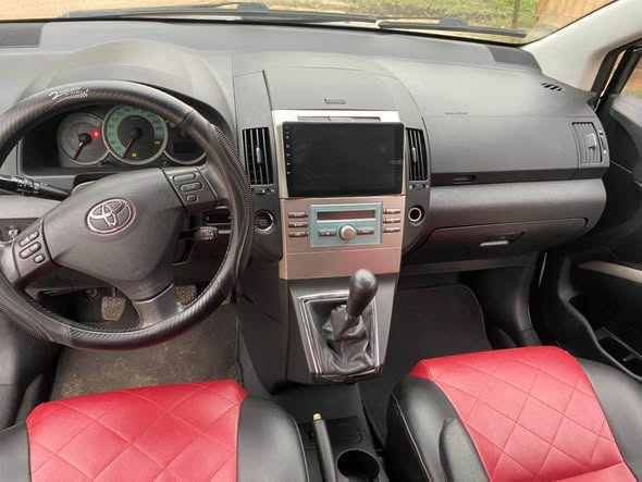 Toyota Corolla verso 2006 à vendre