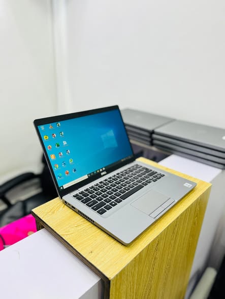 Ordinateur portable DELL LATITUDE 5410