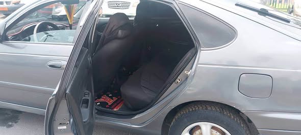 Avensis 2002 Model leafback Manuelle Climatisée