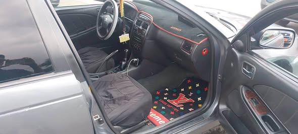 Avensis 2002 Model leafback Manuelle Climatisée