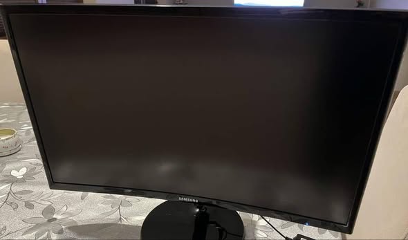 Moniteur Incurvé 24 pouces LED