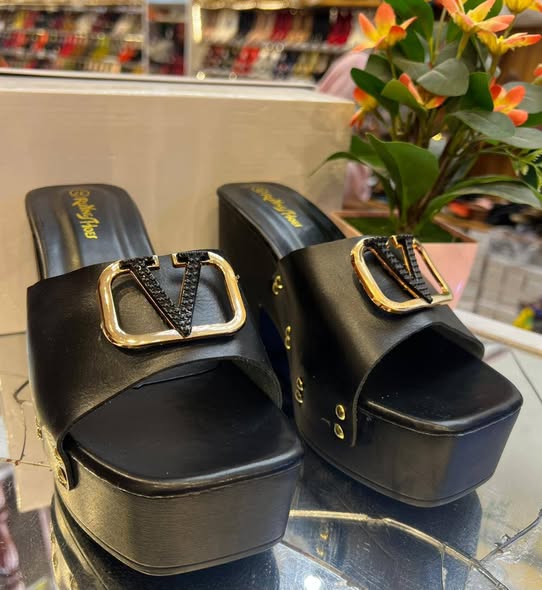 Chaussures à talons disponibles
