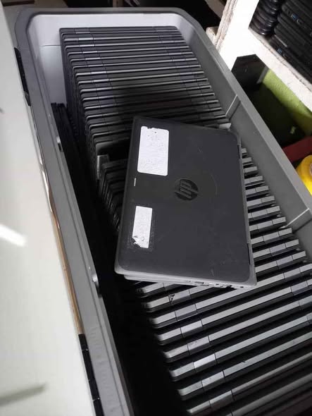 Vente d'ordinateur portable HP x360 g5 ee