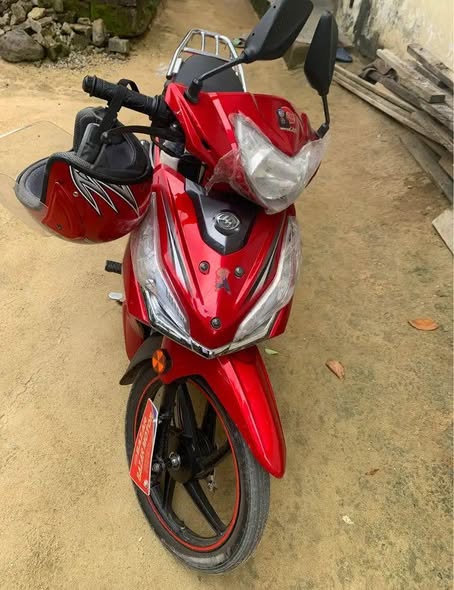 Moto dame Bazar à vendre