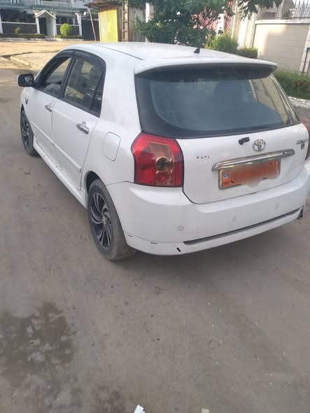 Voiture Toyota climatisée à vendre