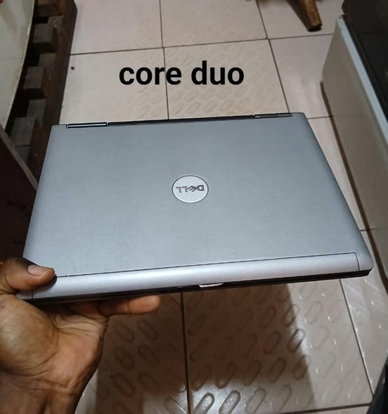 Deux ordinateurs portables Dell à vendre