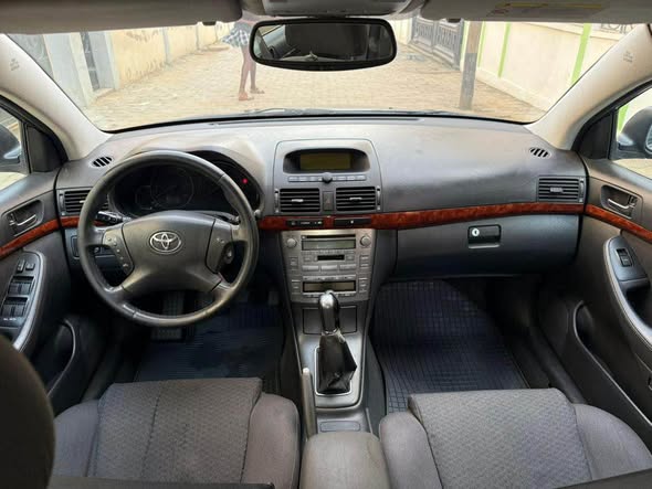Toyota Advensis à vendre
