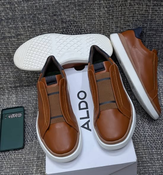 Chaussures en vente avec livraison gratuite