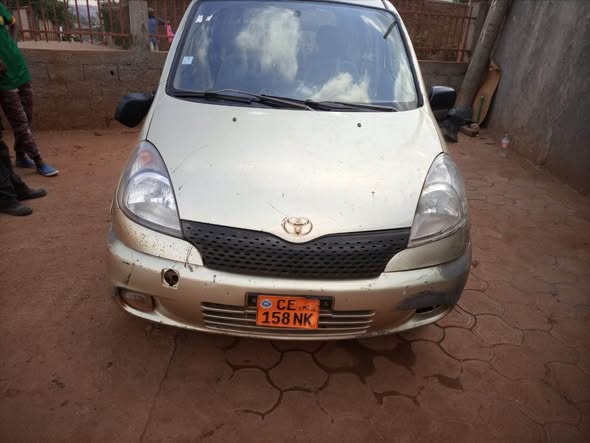 Toyota Yaris Verso à vendre à Yaoundé