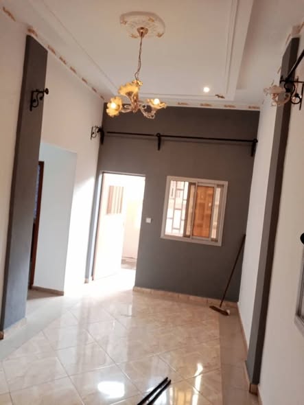 Studio moderne vip à louer à Nkolmesseng