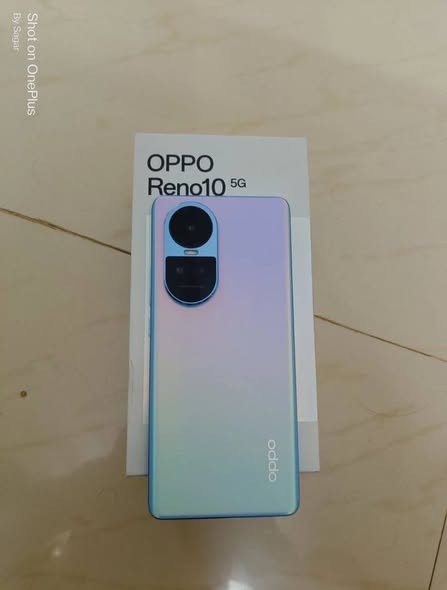 Téléphones iPhone, Samsung, Oppo disponibles