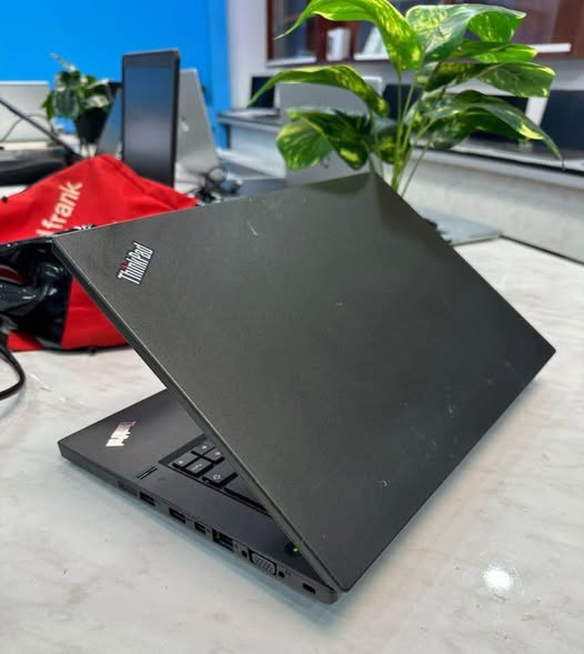 Lenovo ThinkPad L470 – Performance & Élégance Pro