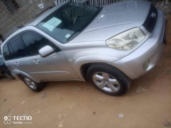 Rav4 2005 moteur essence irréprochable