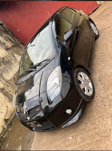 Toyota Yaris vitz sport à vendre