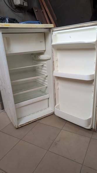Canapé 6 places et autres meubles à vendre
