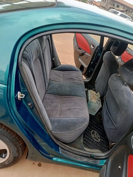 Toyota Avensis berline 2001 à vendre