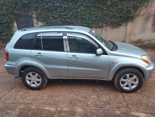Toyota RAV4 intermédiaire à vendre