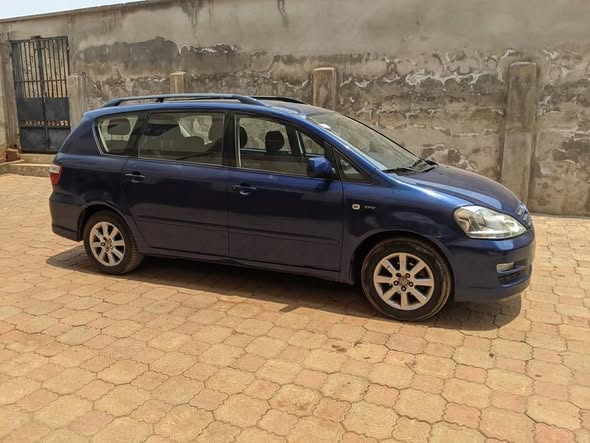 Toyota Avensis verso AUTOMATIQUE occasion