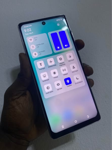 Je vend ma camon 40 pro