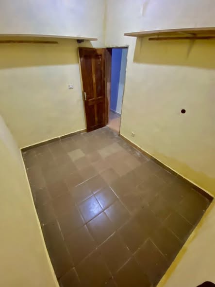 Vaste studio moderne à louer