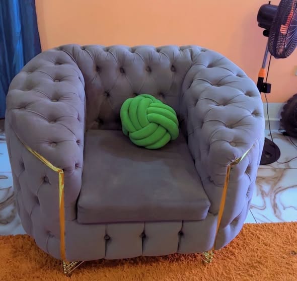 Salon à vendre en bon état
