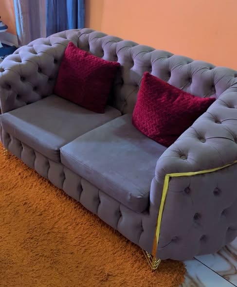 Salon à vendre en bon état