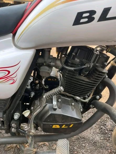Moto encore neuf 3 mois d'utilisation