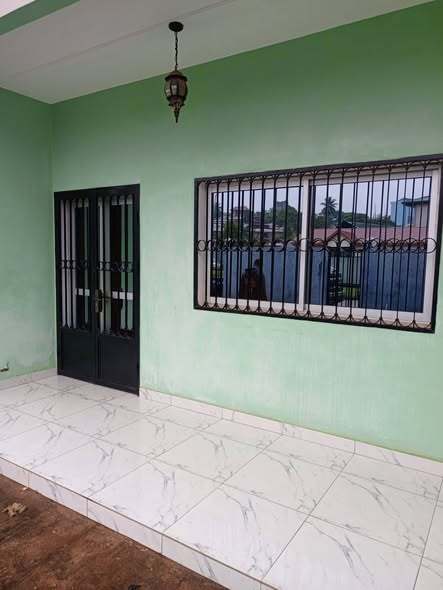 Villa à louer à Yaoundé Omnisport