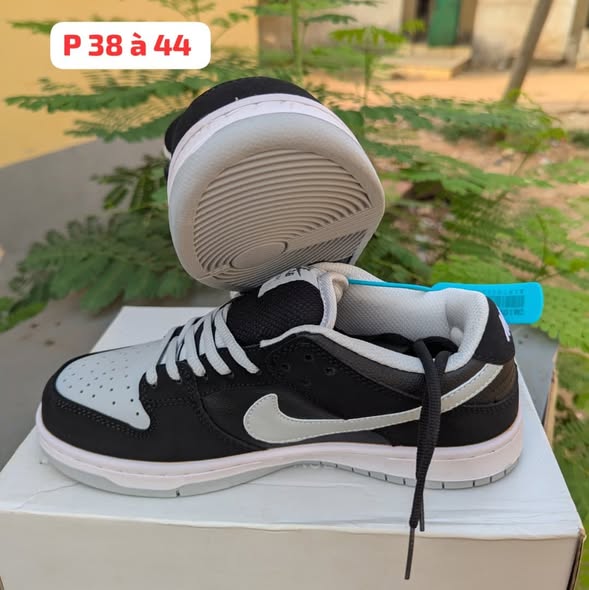 Sneakers disponibles maintenant