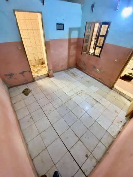 Chambre moderne à louer à Mendong