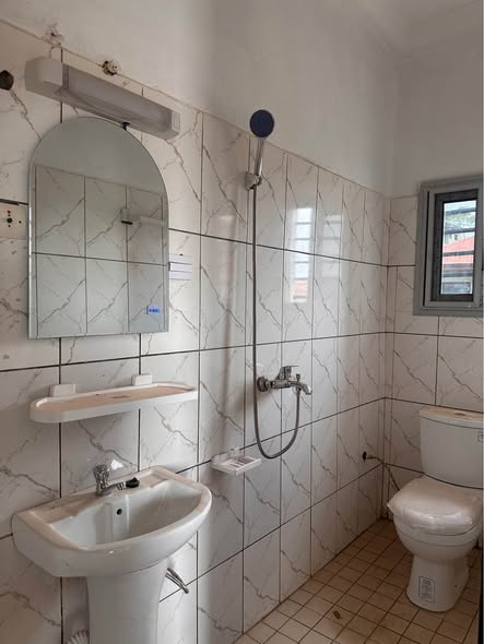 Chambres modernes à louer à Simbock, Yaoundé